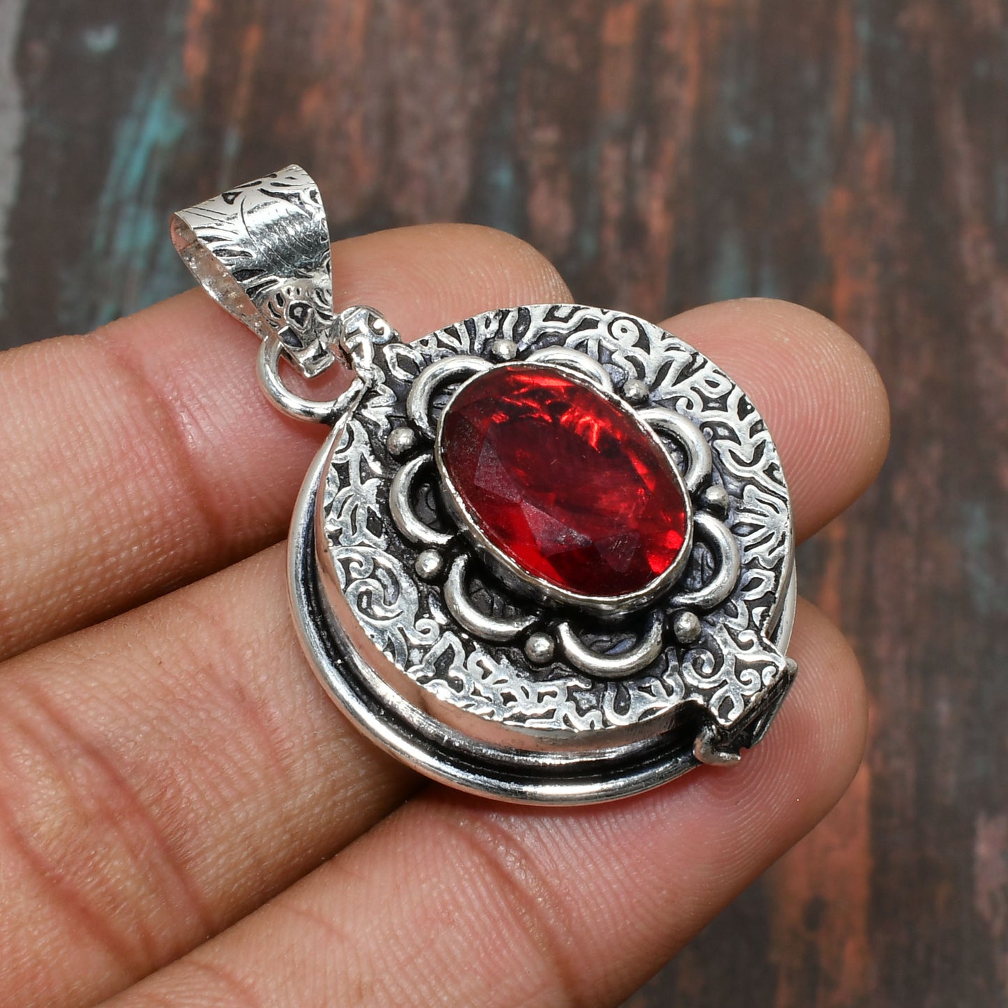 Scarlet Embrace – Red Gemstone Sterling Silver Pendant