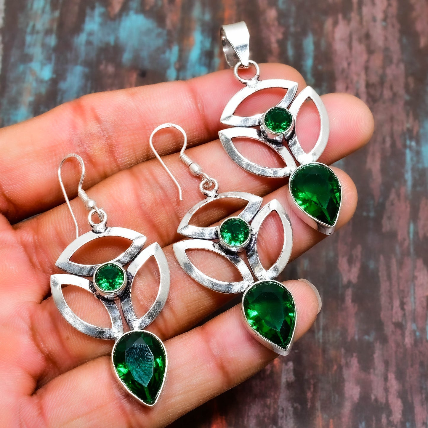 Verdant Harmony – Sterling Silver Green Stone Set