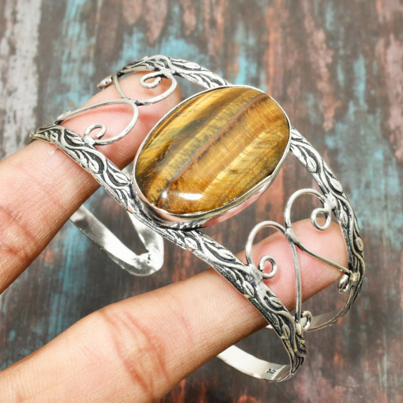 Courage’s Edge – Tiger’s Eye Silver Cuff