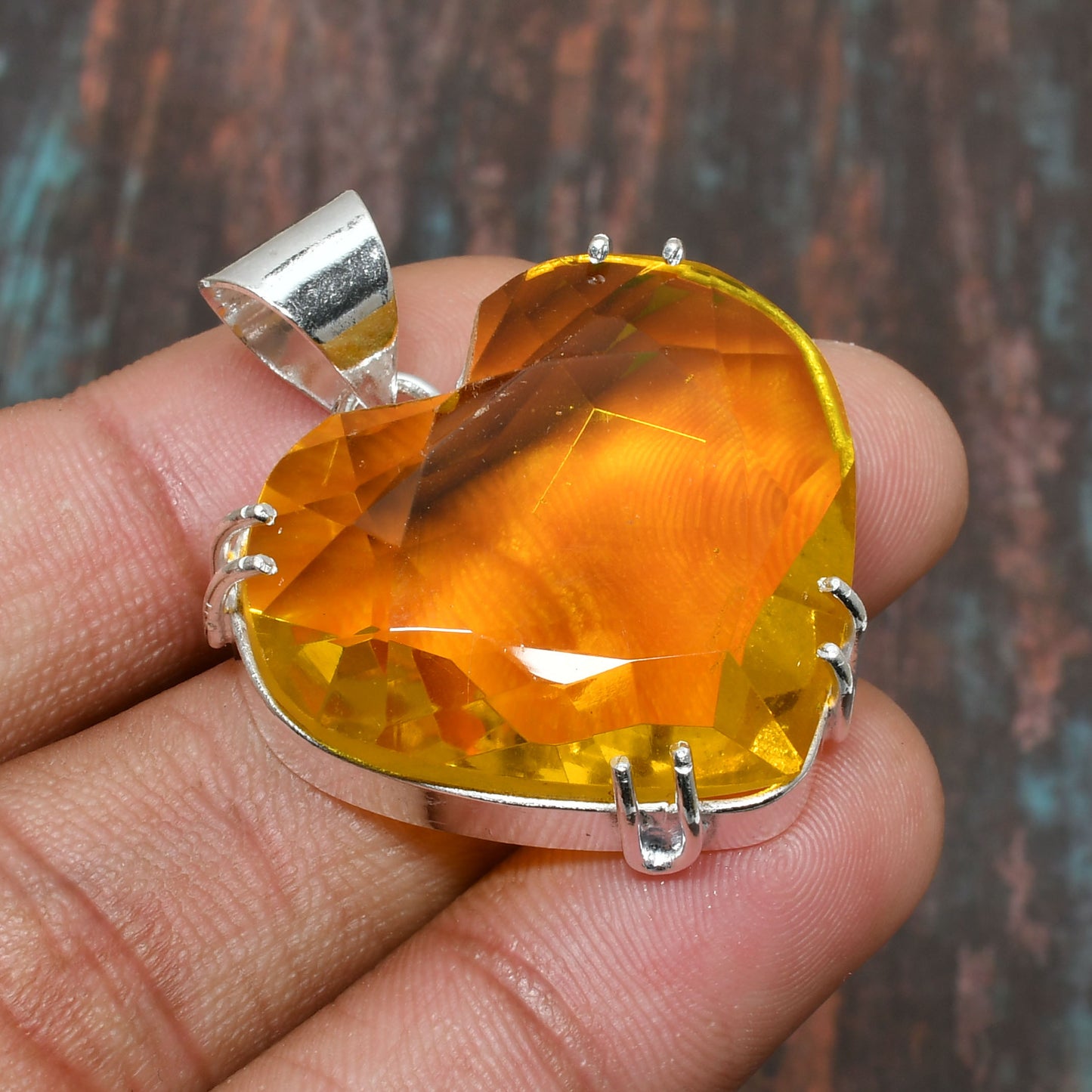 Sunlit Heart – Yellow Quartz Sterling Silver Pendant