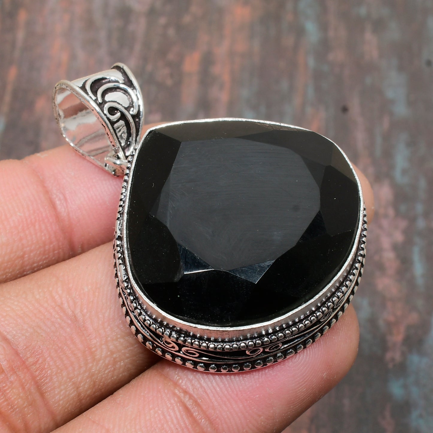 Onyx Embrace – Sterling Silver Grounding Pendant