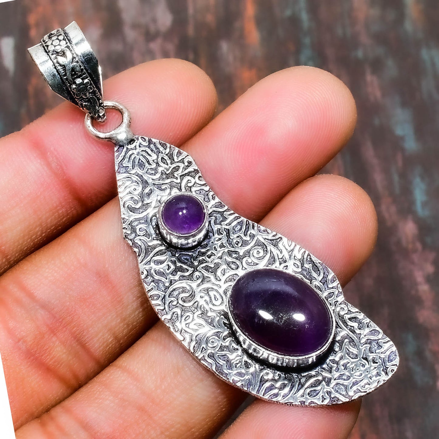 Tranquil Harmony – Amethyst Copper Pendant