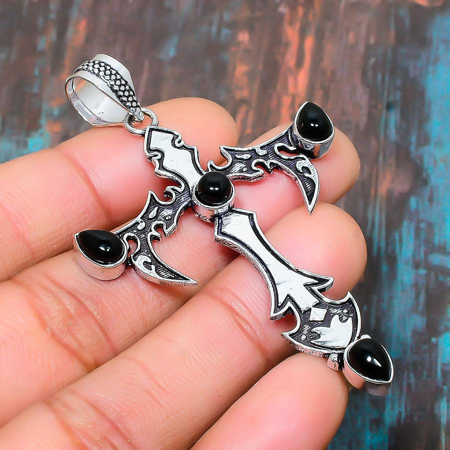 Midnight Aegis – Black Onyx Silver Cross Pendant