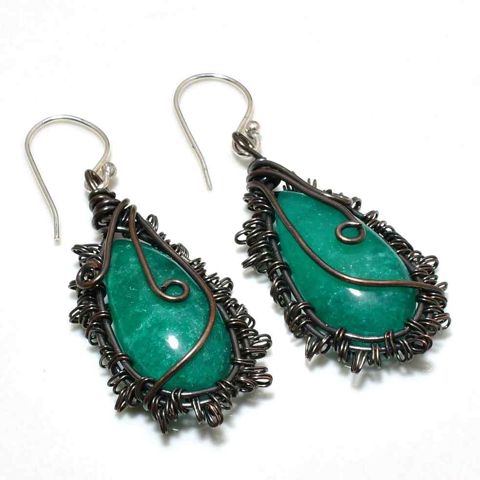 Aventurine’s Embrace – Dark Copper Wire Earrings