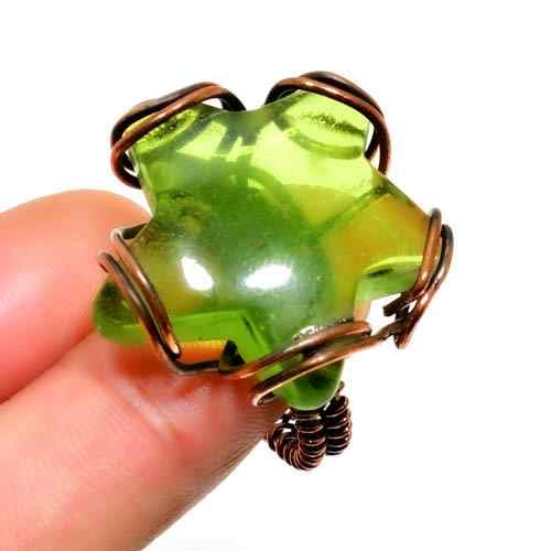 Verdant Star – Peridot & Copper Pendant