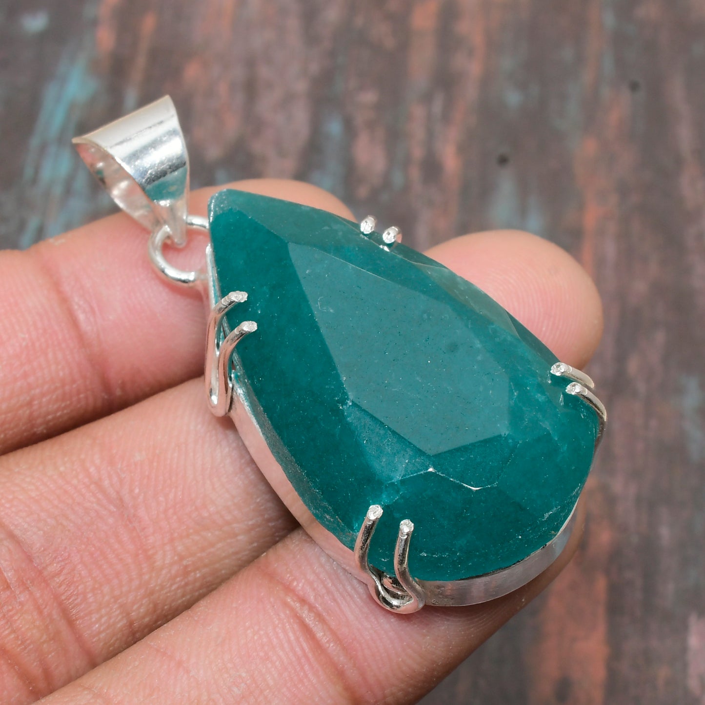 Ocean’s Whisper – Green Aventurine Sterling Silver Pendant