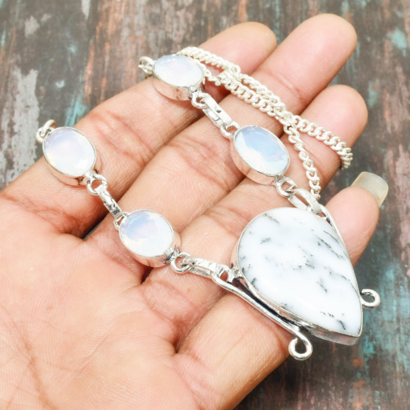 Celestial Harmony – Silver Moonstone Necklace