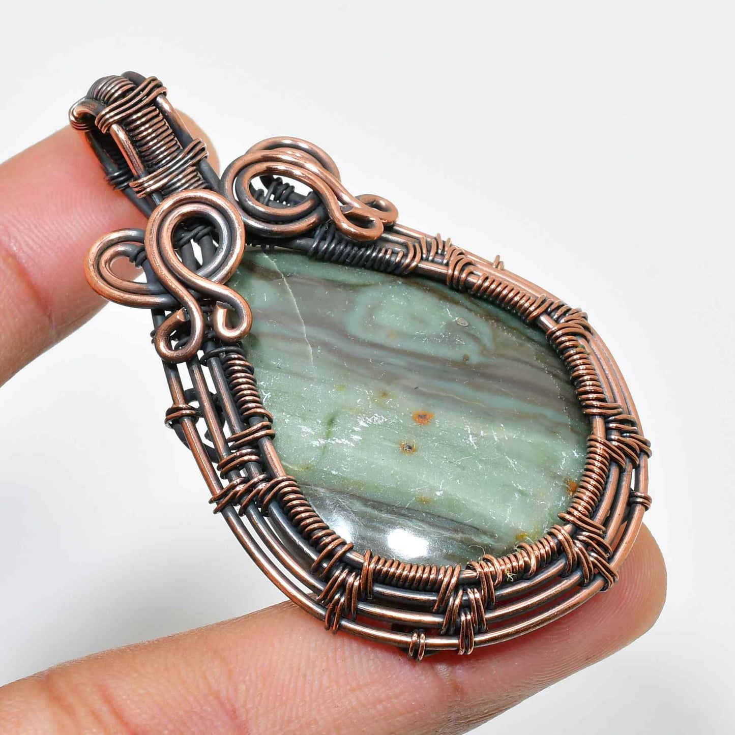 Aqua Whisper – Sea Green Agate Copper Pendant
