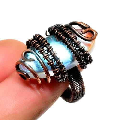 Selene’s Glow – Opalescent Pearl Copper Ring
