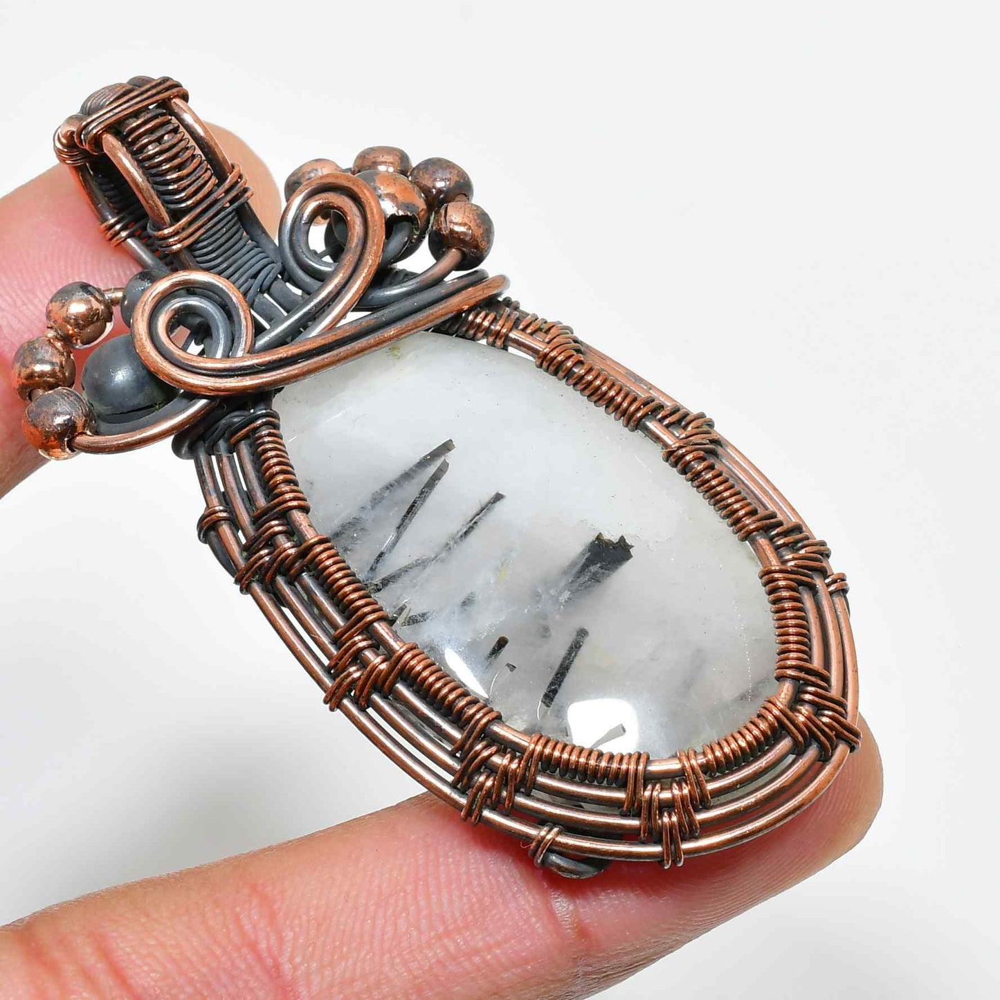 Gaia’s Radiance – Quartz Copper Pendant