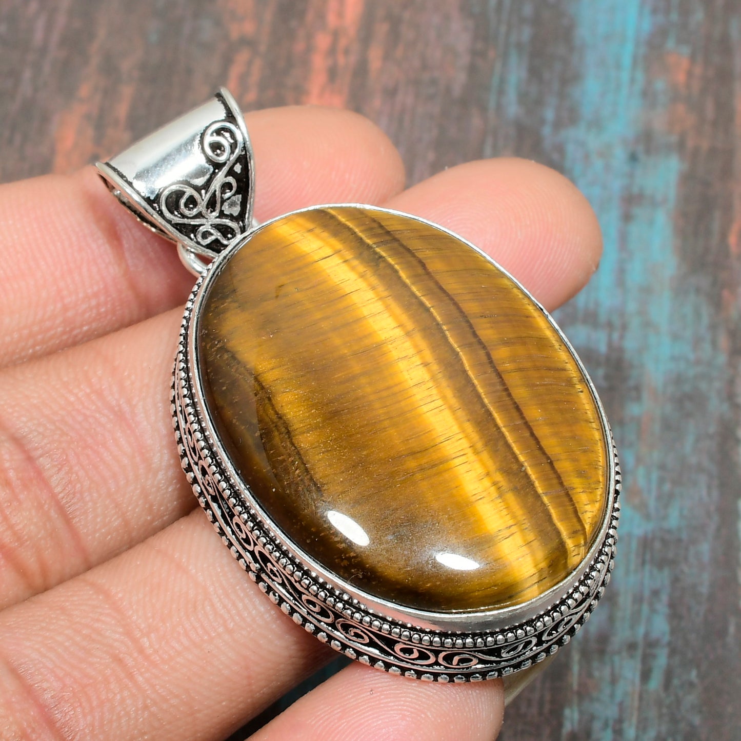 Guardian’s Eye – Tiger’s Eye Sterling Silver Pendant