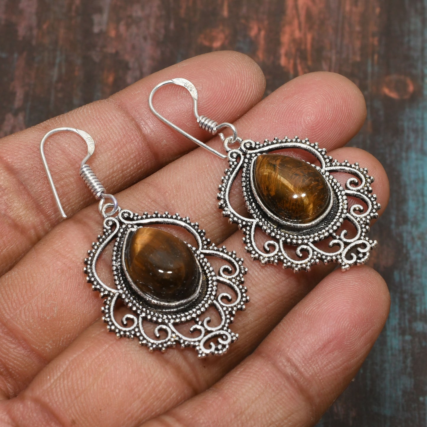Stellar Strength – Tiger’s Eye Filigree Earrings