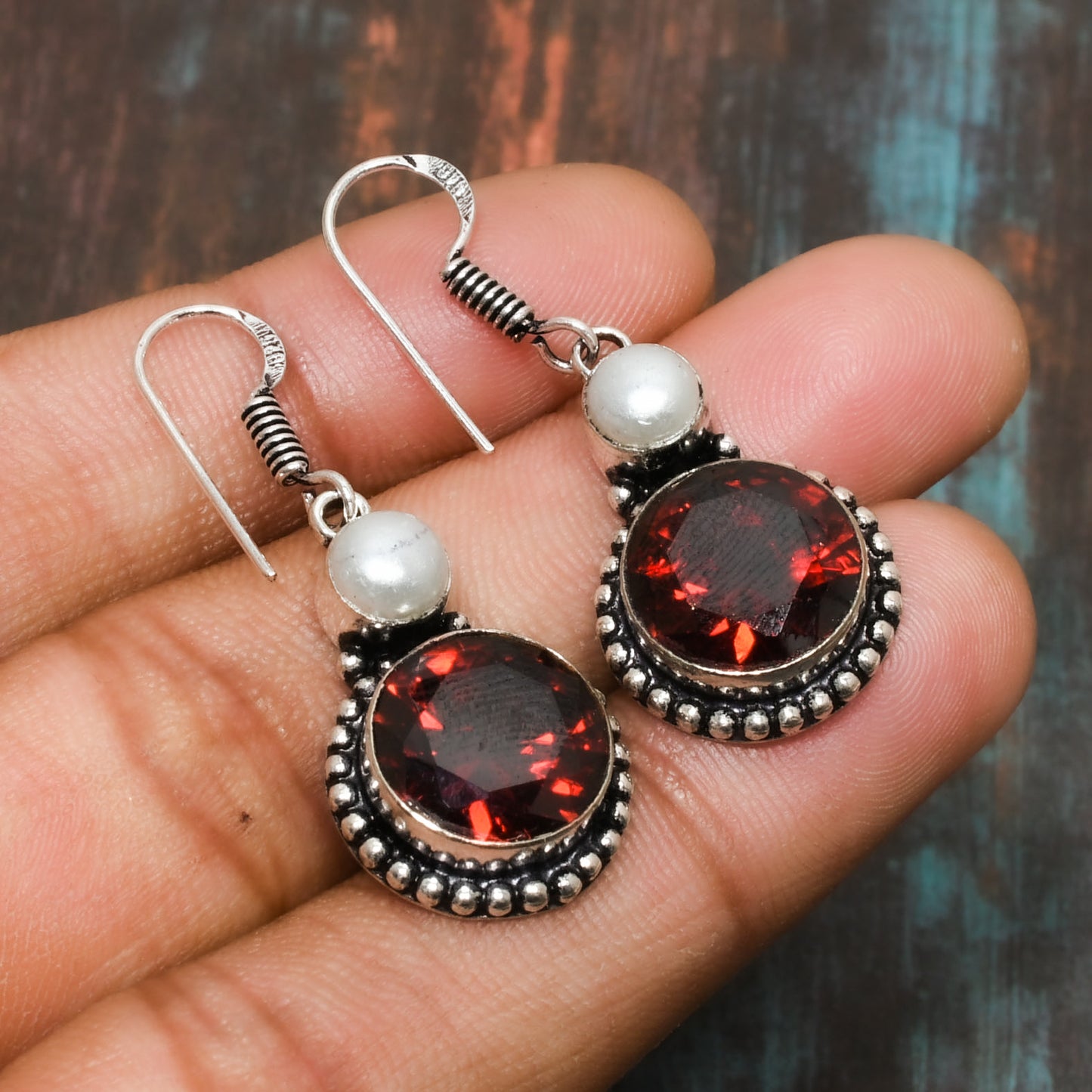 Garnet Elegance – Pearl & Silver Earrings