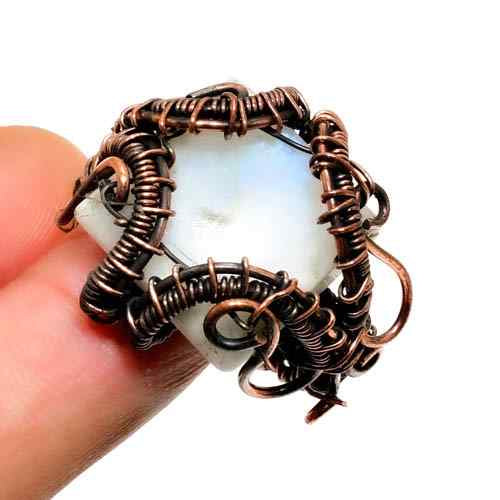 Luna’s Embrace – Copper Moonstone Ring