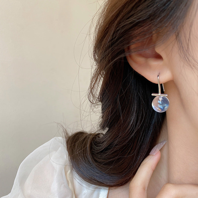 Snow Clear Stud Earrings