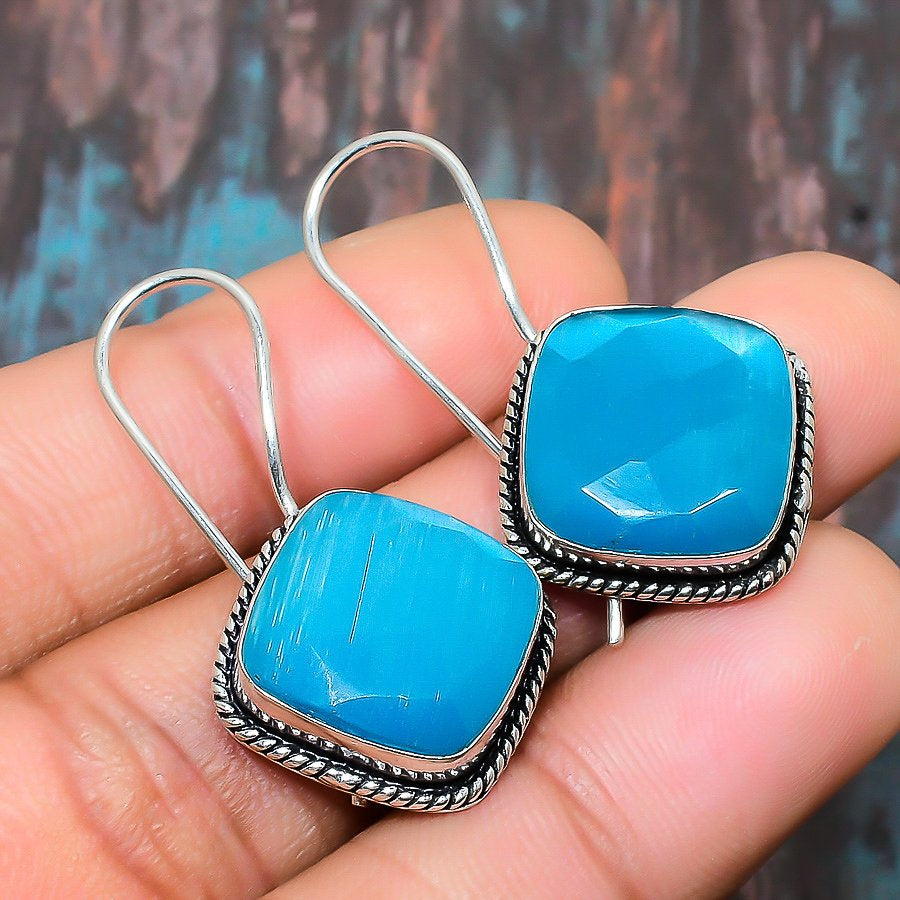 Lucent Serenity – Turquoise & Sterling Silver Earrings