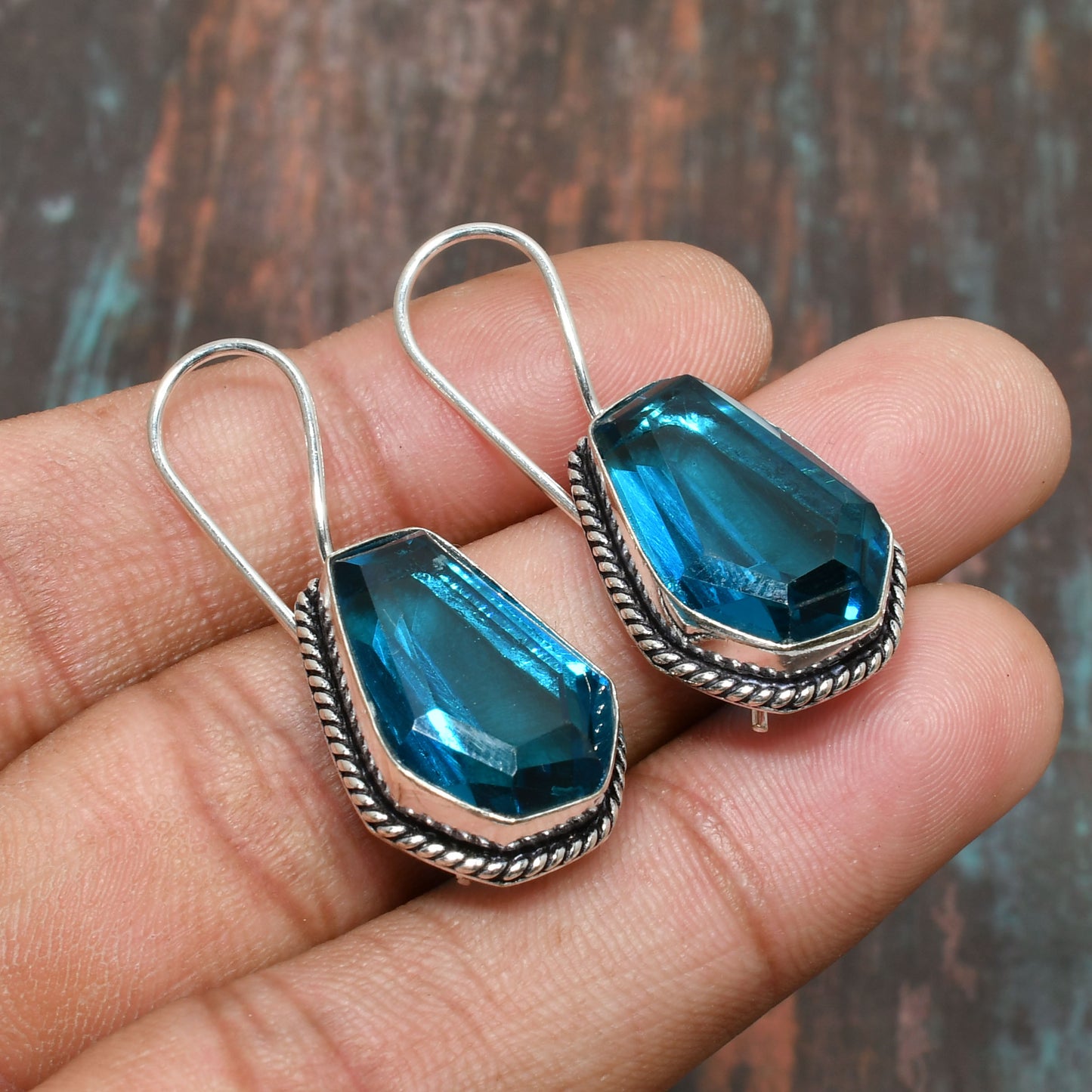 Seabreeze Serenity – Handcrafted Sea Glass & Sterling Silver Earrings