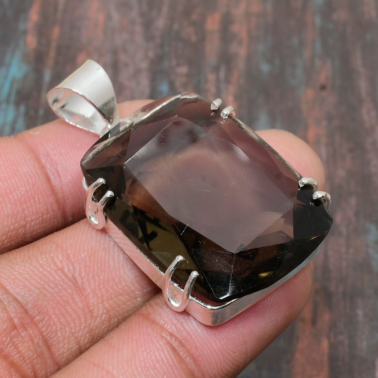 Earth’s Embrace – Smoky Quartz Silver Pendant