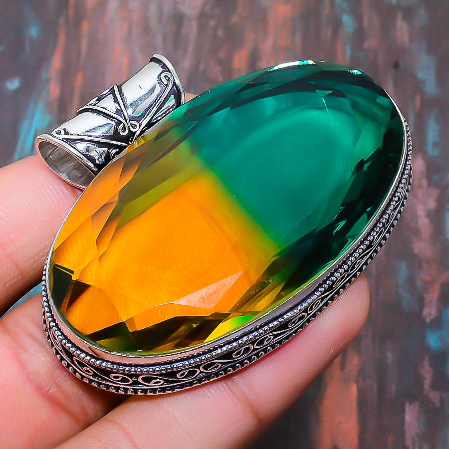 Aurora Verde – Sterling Silver Synthetic Stone Pendant