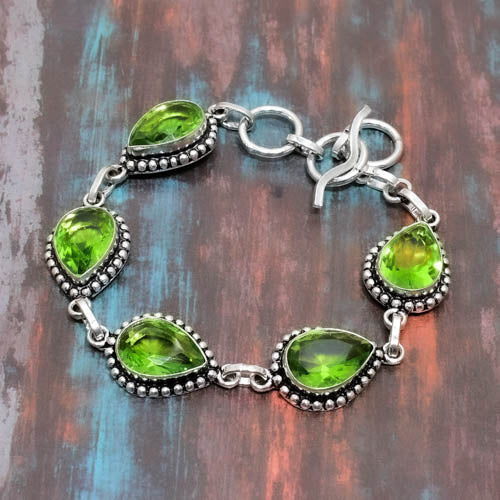Peridot Radiance – Sterling Silver Bracelet