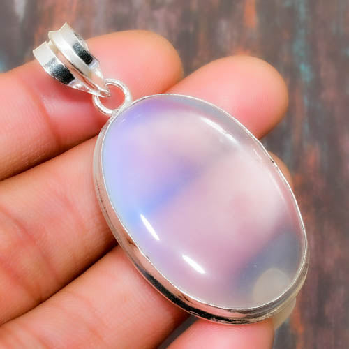 Celestial Whisper – Sterling Silver Chalcedony Pendant