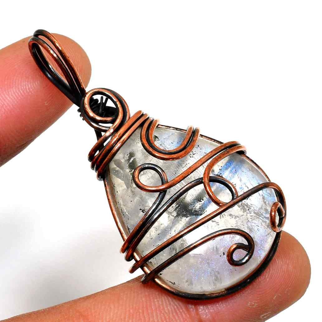 Lunar Embrace – Moonstone Copper Pendant