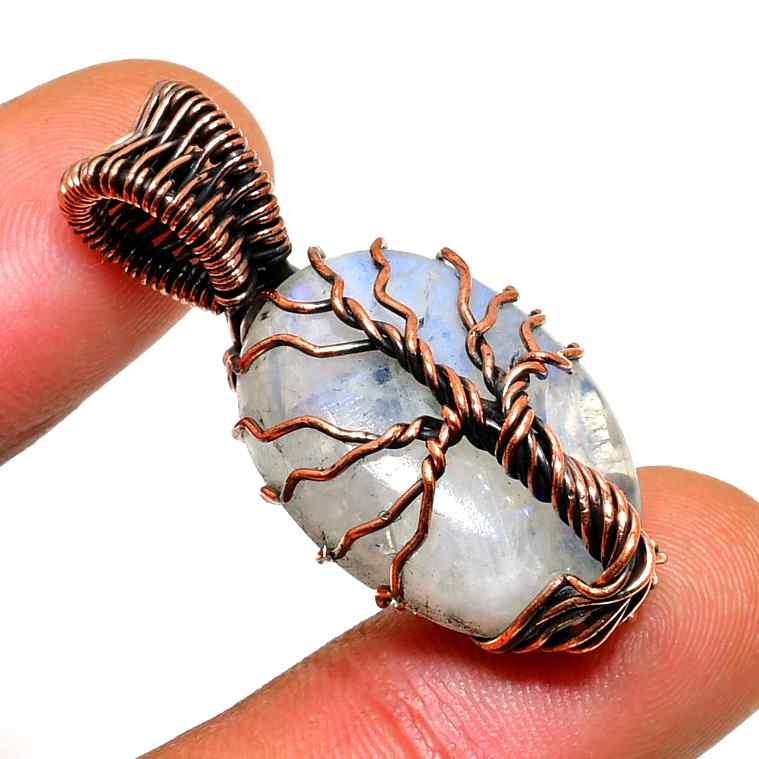 Luna’s Harmony – Moonstone Tree of Life Pendant