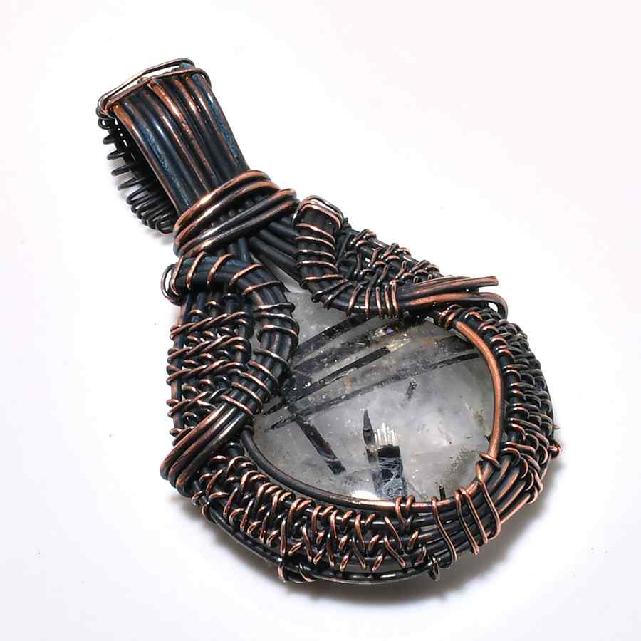 Serenity’s Embrace – Quartz Copper Pendant