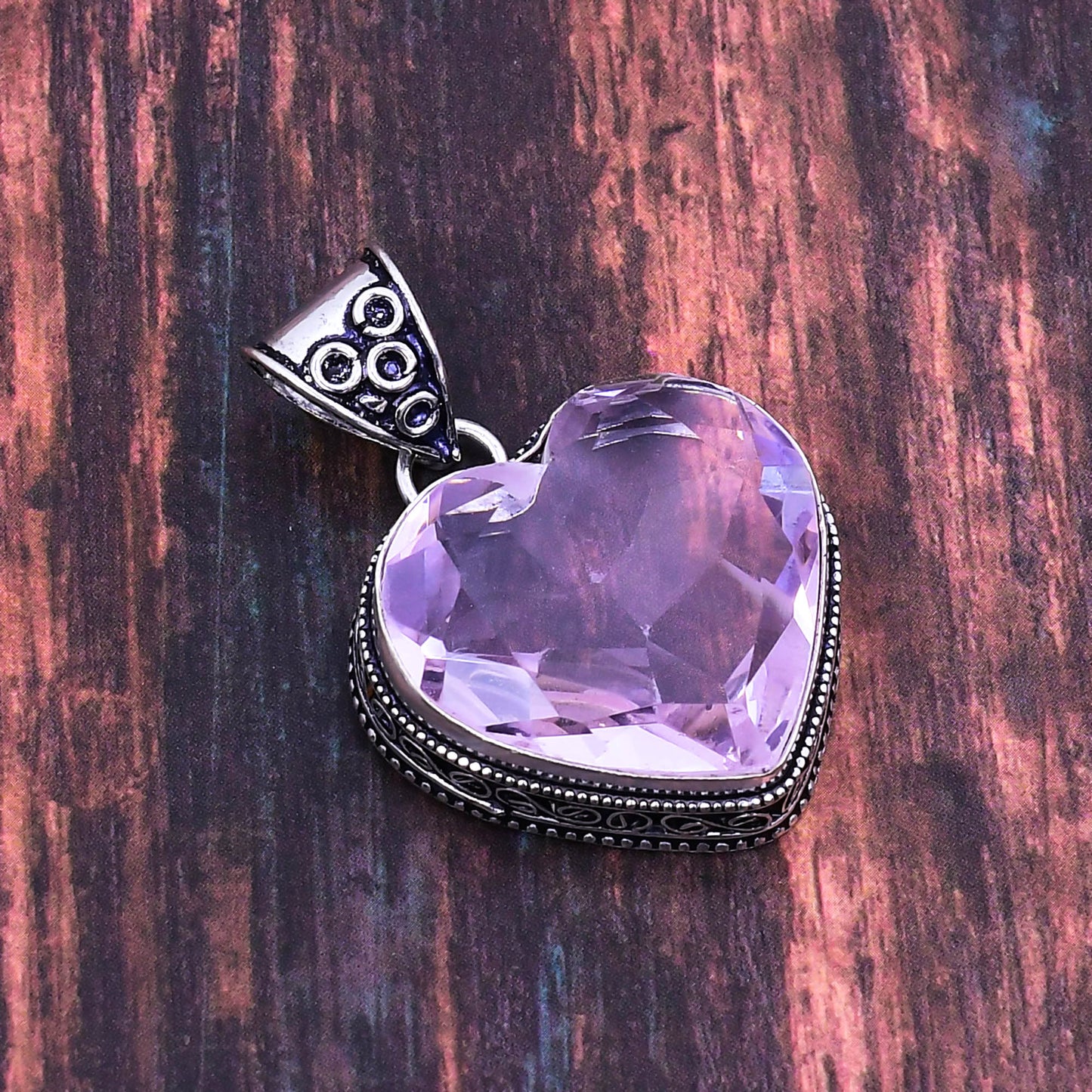 Heart’s Embrace – Amethyst Silver Pendant