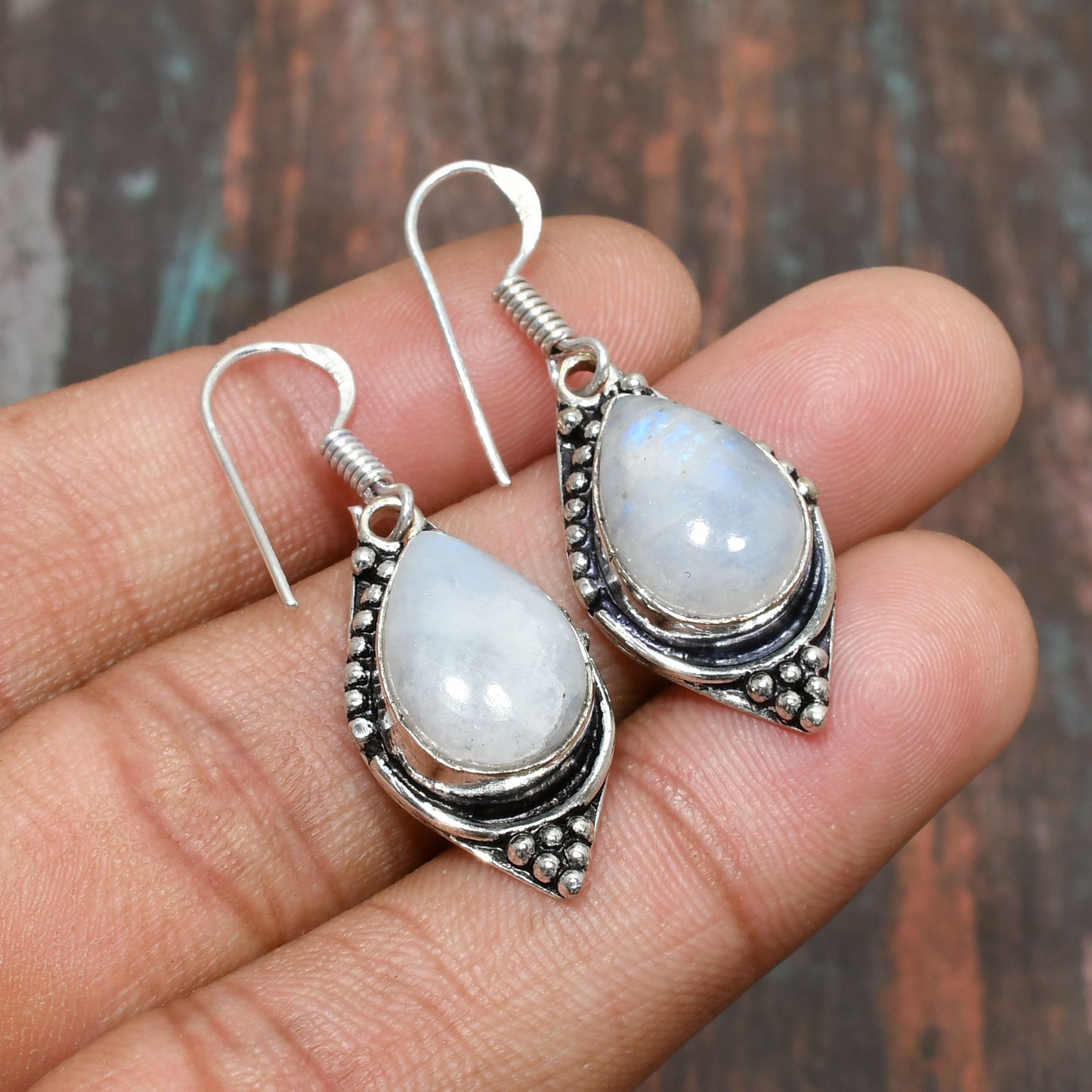 Selene’s Radiance – Sterling Silver Moonstone Earrings