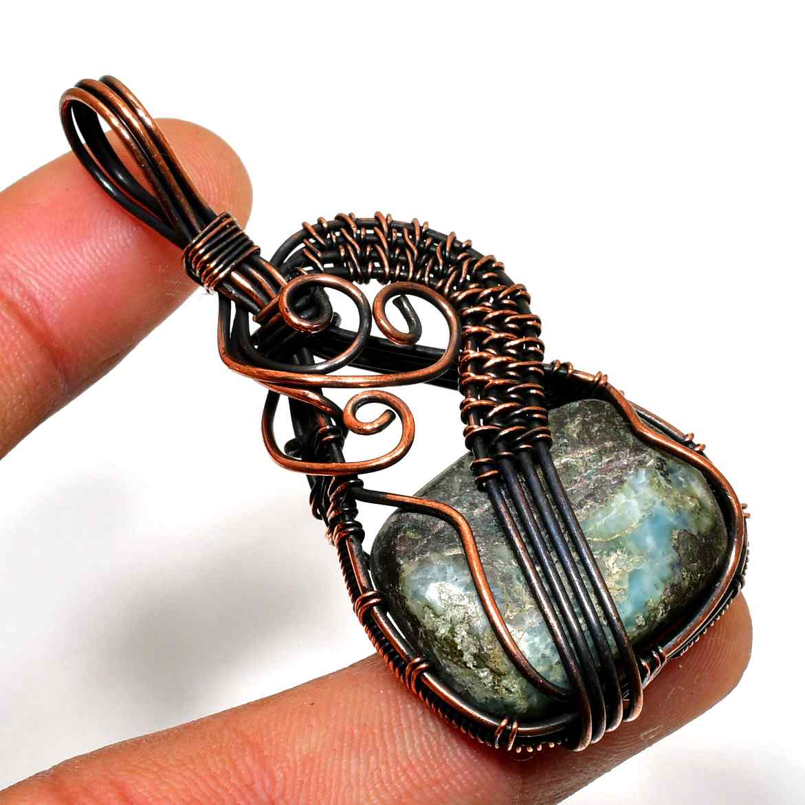 Gaia’s Embrace – Amethyst Copper Pendant