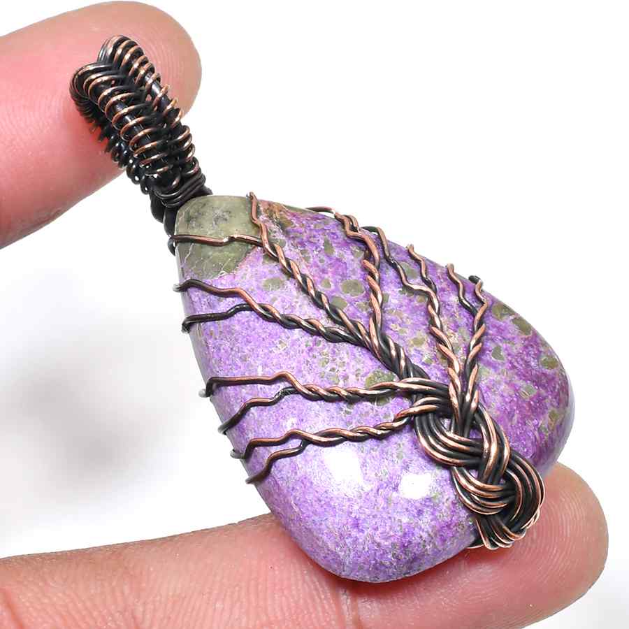 Ezra’s Veil – Mystic Amethyst Copper Pendant