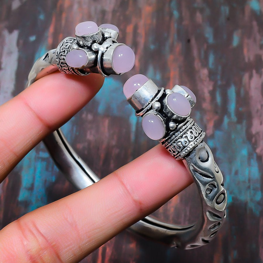 Serenity’s Embrace – Rose Quartz Silver Cuff