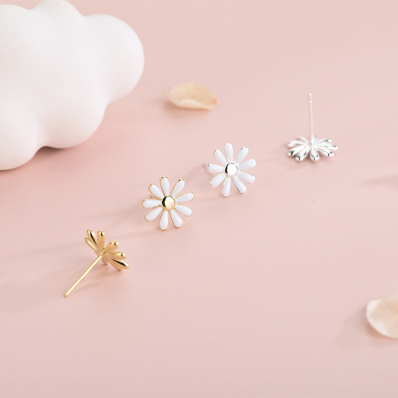 Sweet Daisy Earrings
