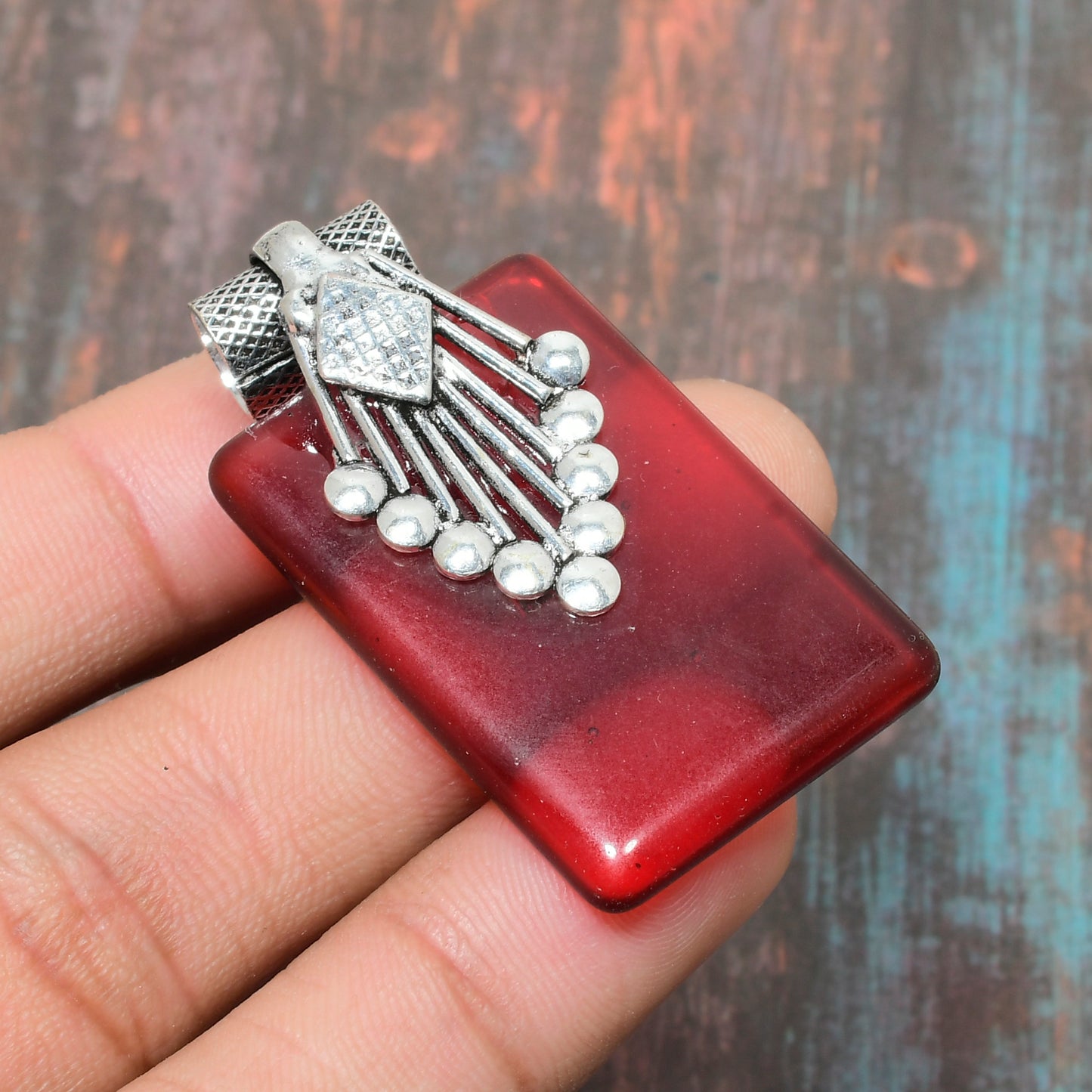 Crimson Echo – Red Agate & Silver Pendant