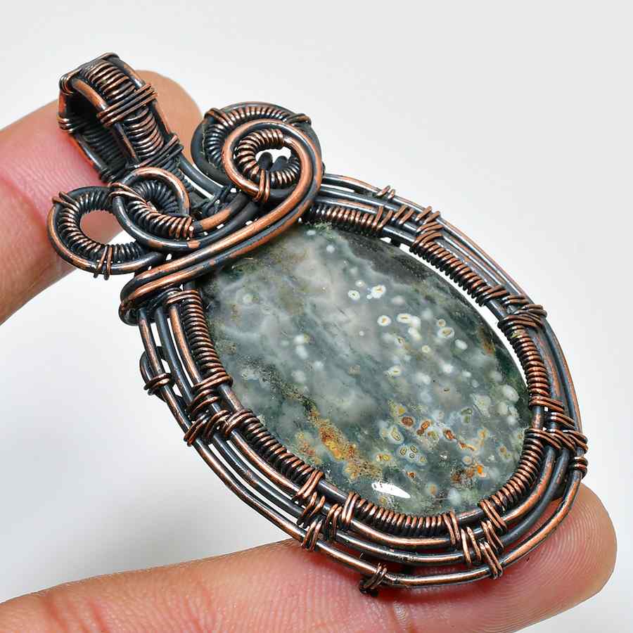 Serenity Stone – Agate & Copper Pendant