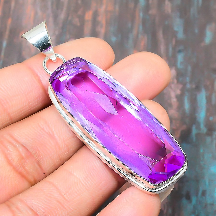 Serenity’s Embrace – Amethyst Silver Pendant