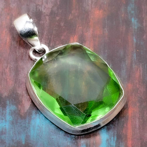 Peridot’s Embrace – Sterling Silver Pendant