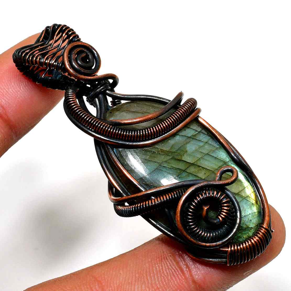 Gaea’s Embrace – Labradorite Copper Pendant