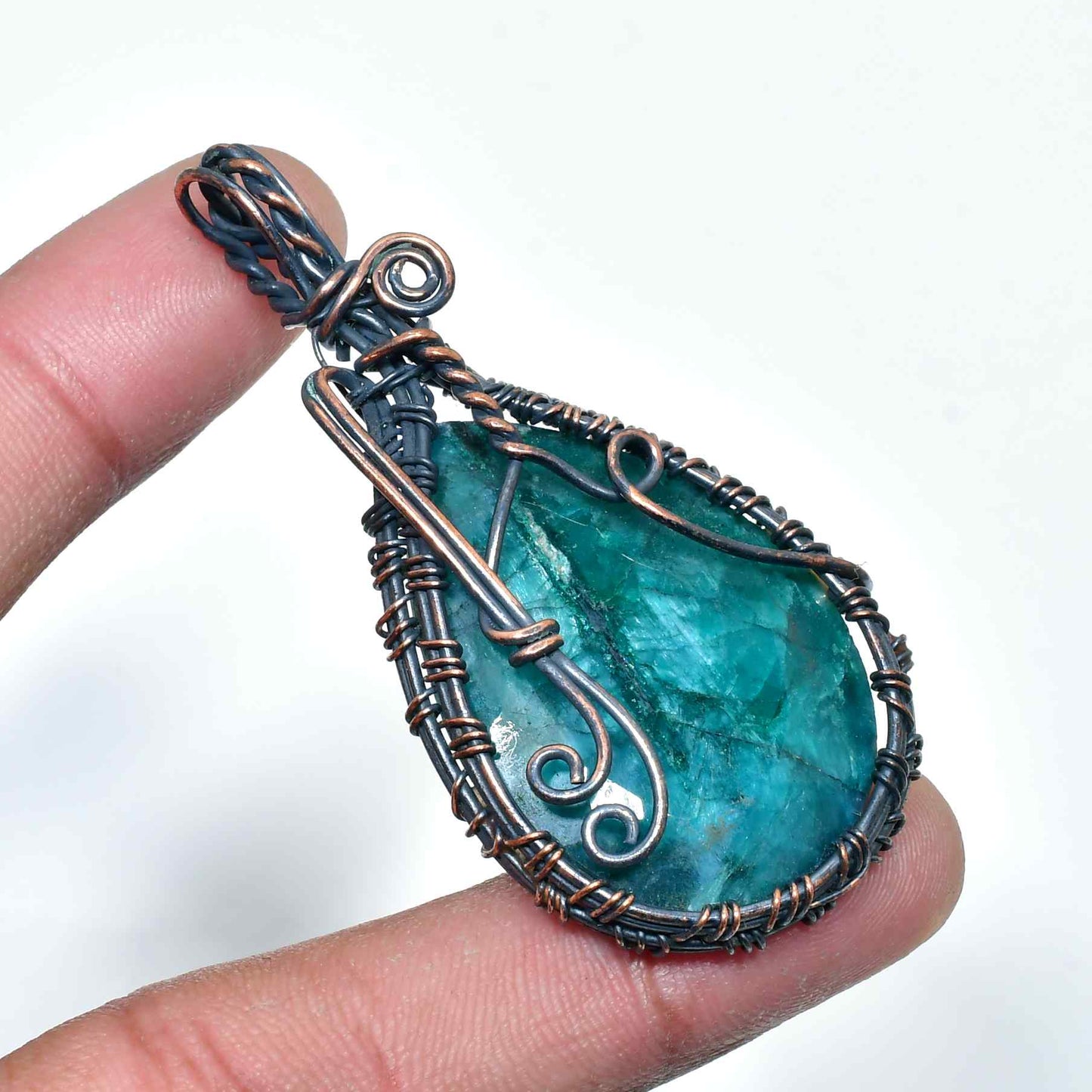 Ocean’s Calm – Aquamarine & Copper Pendant