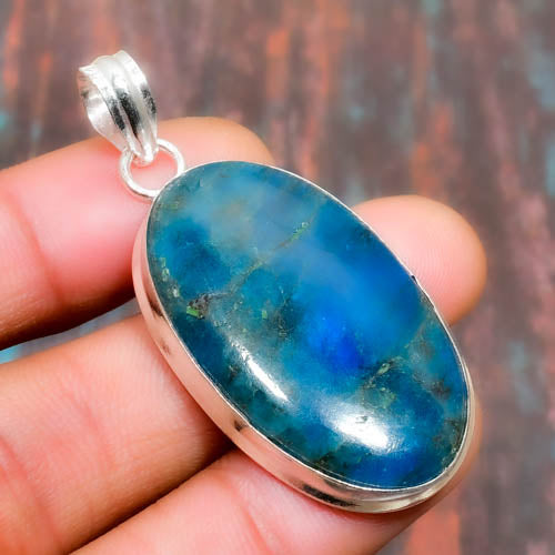 Azure Dream – Oval Turquoise & Silver Pendant