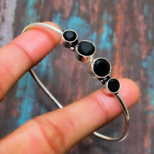 Ebon Aegis – Black Onyx Bracelet