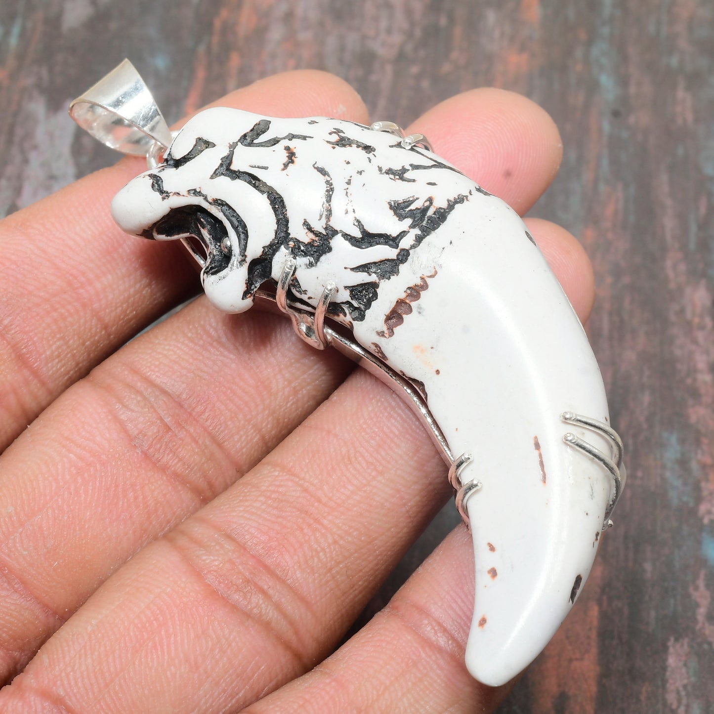 Fierce Guardian – Silver-Wrapped White Jasper Claw Pendant