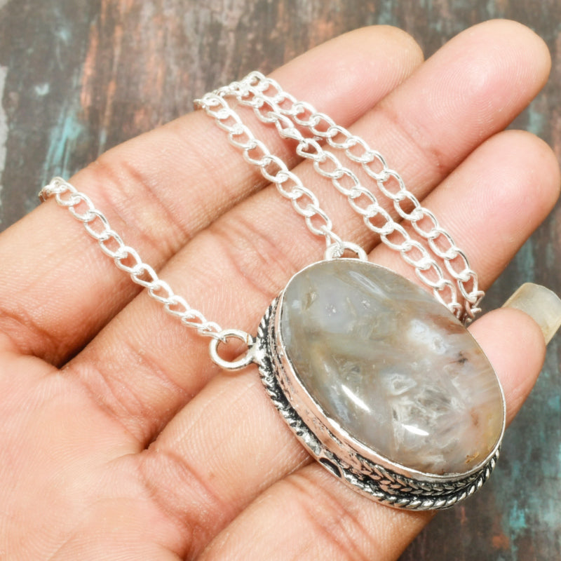 Mystic Reflections – Labradorite Silver Pendant