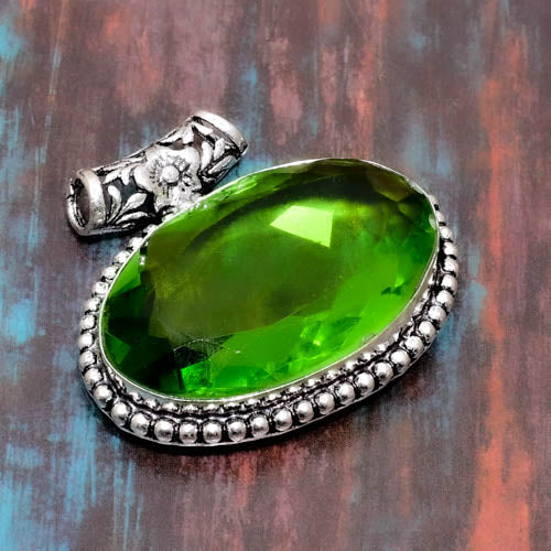 Verdant Harmony – Sterling Silver Emerald Pendant