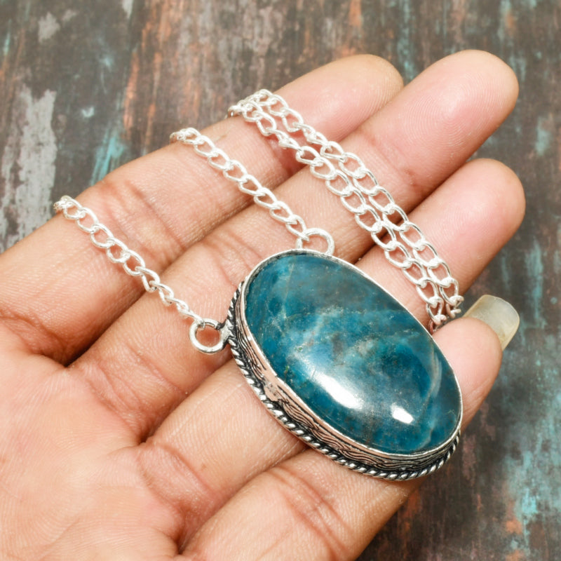 Tranquil Essence – Kyanite Sterling Silver Pendant