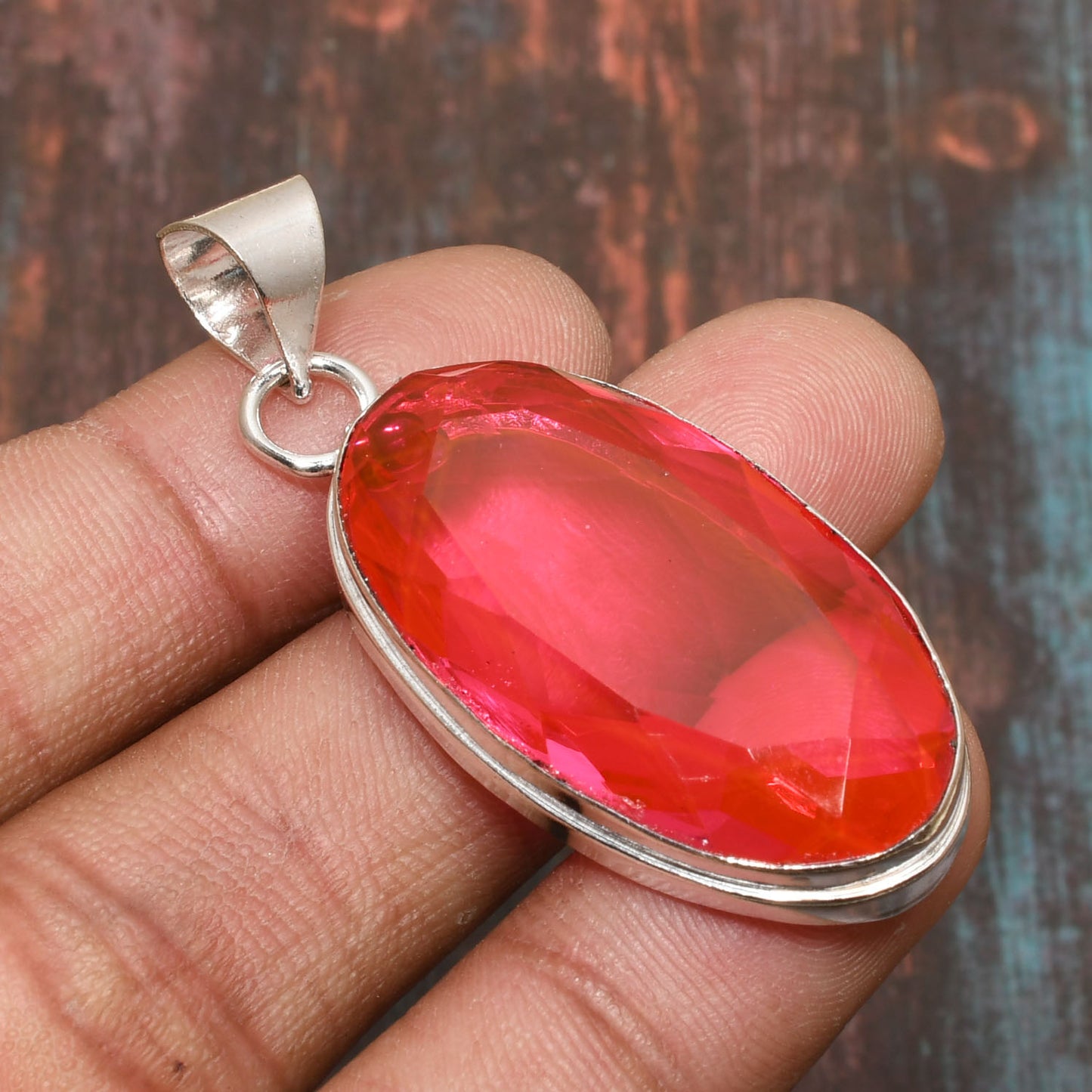 Celestial Glow – Red Gemstone Silver Pendant