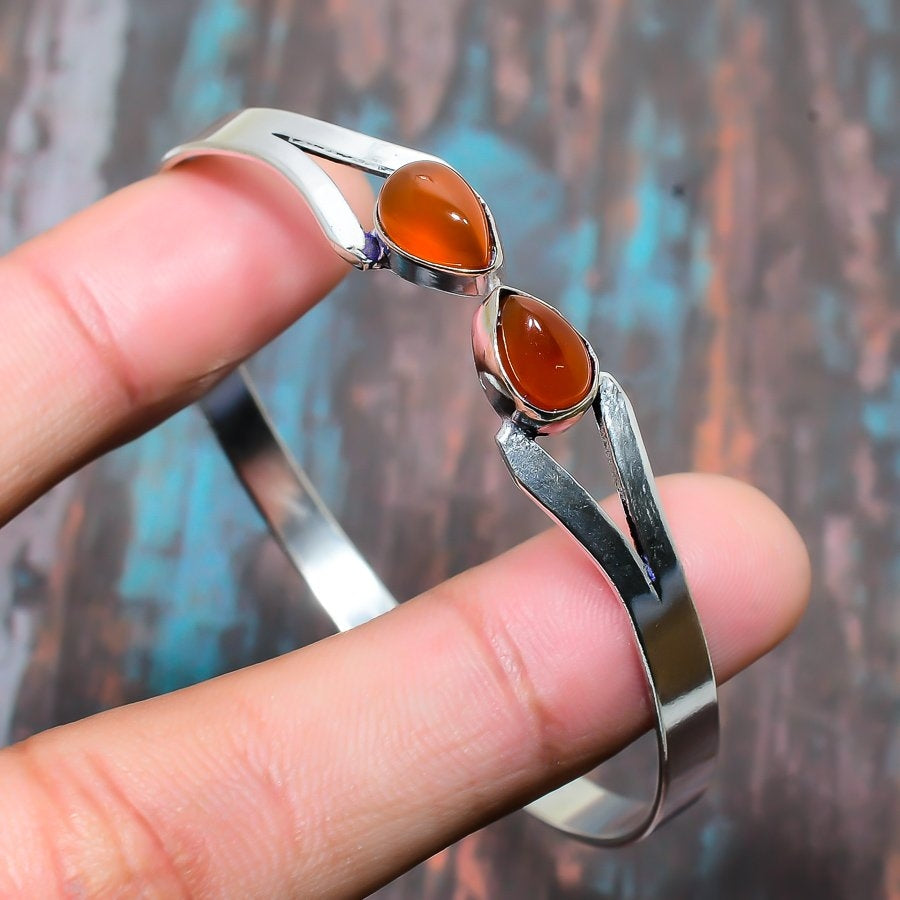 Aria’s Ember – Silver Carnelian Cuff