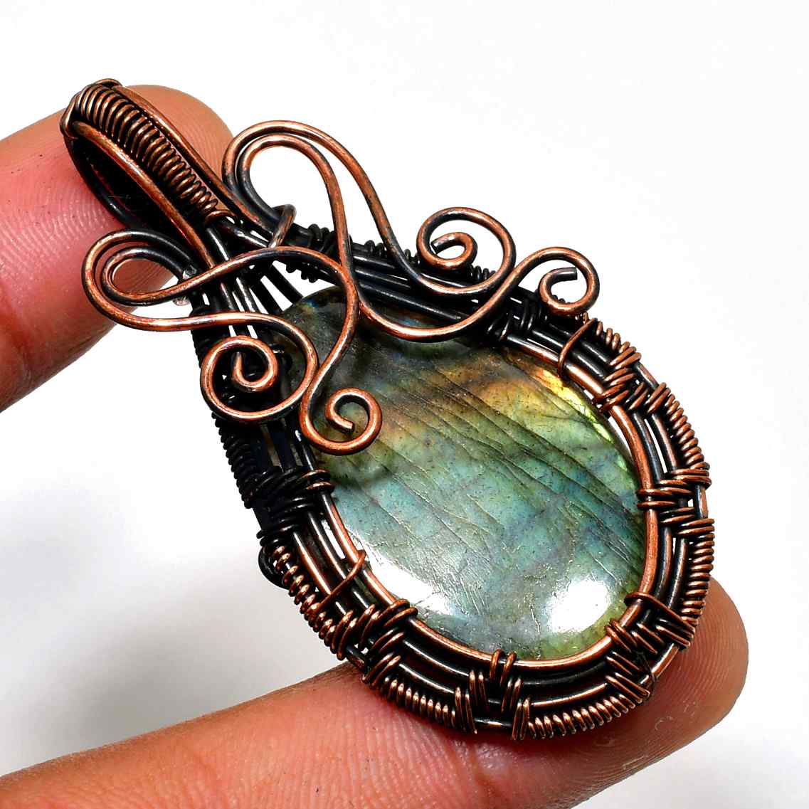 Selene’s Shimmer – Copper Labradorite Pendant