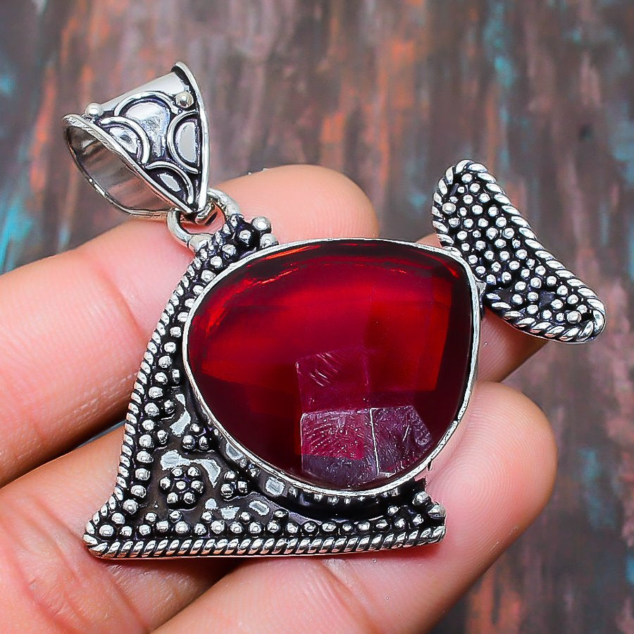 Scarlet Radiance – Sterling Silver Red Stone Pendant